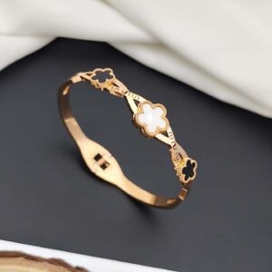 Stylish Flower Kada