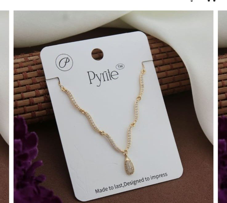Studded Wave Chain Pendant